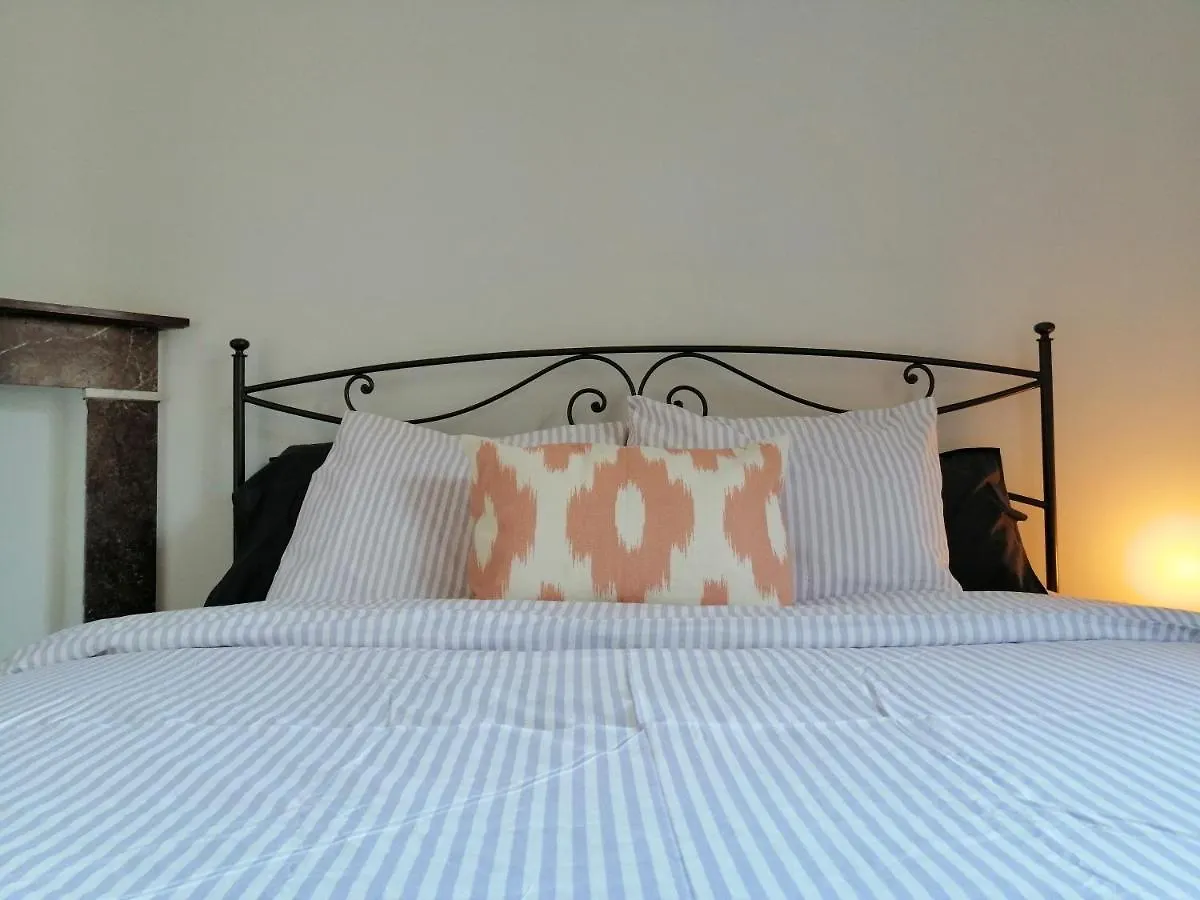 Large Apartment 800M From The Beach 90 Square Meters Ostende
